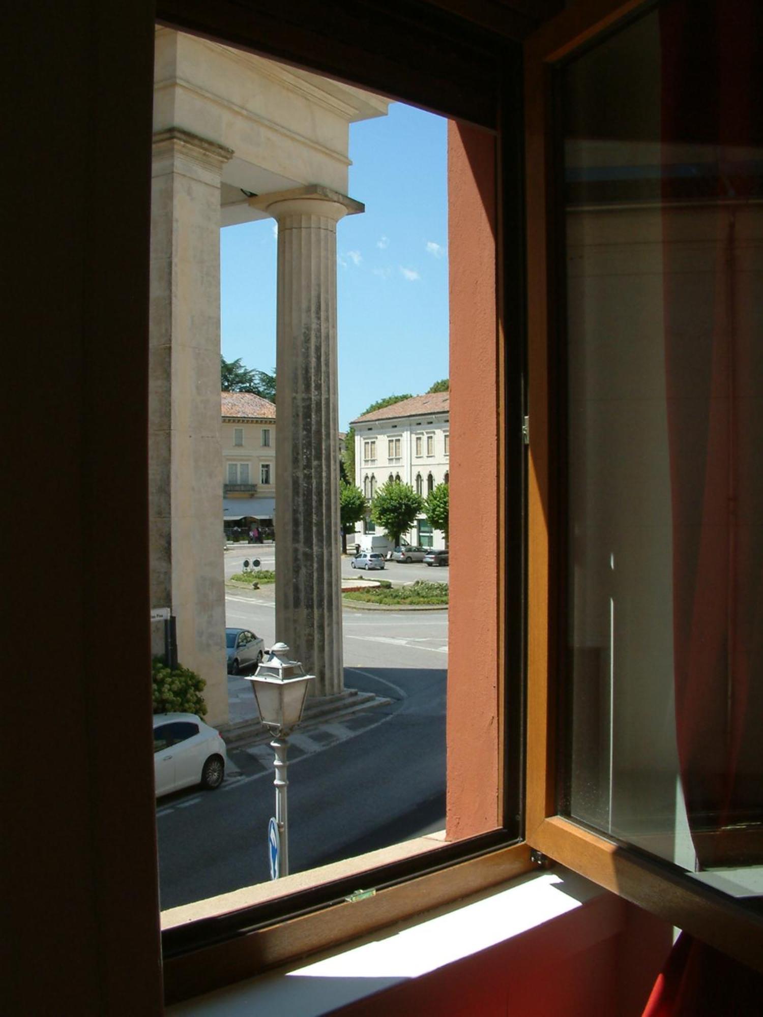 Casa Vacanza Piazza Marconi Valdobbiadene Buitenkant foto